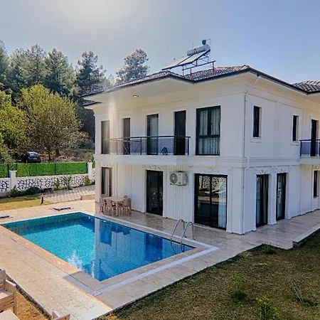 Uezuemlue Star Villa