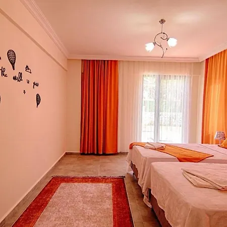 ヴィラ Uezuemlue Star フェティエ