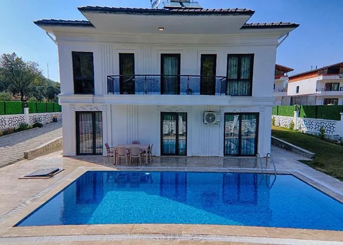 Uezuemlue Star Fethiye